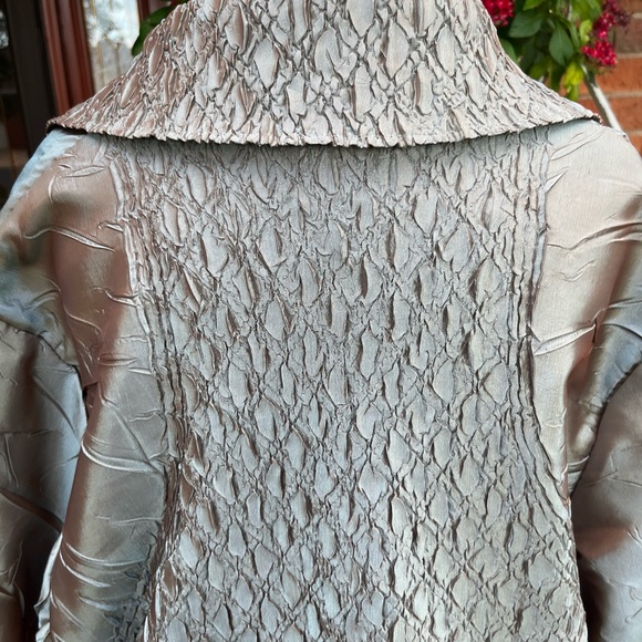 General Apparel • Women • Iridescent • Shiny • Turquoise • Size Medium • Jacket - Picture 9 of 16